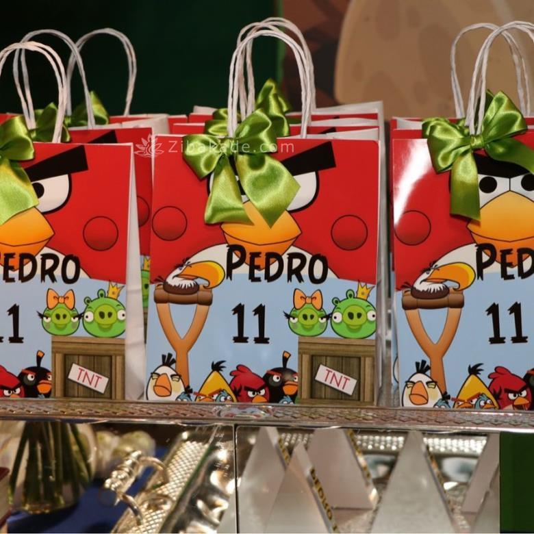 تم تولد پرندگان خشمگین - Angry Birds